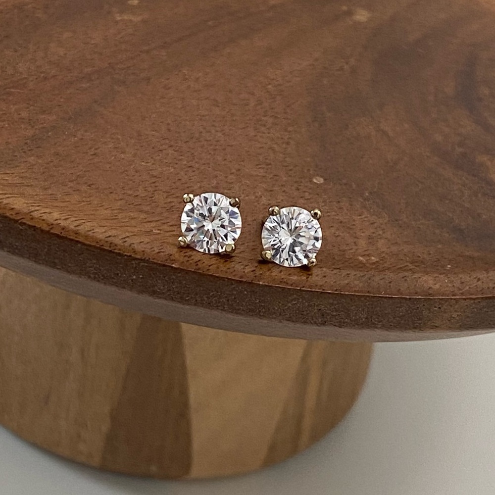 3/$20 5A Grade Cubic Zirconia Diamond Gold Four Prong Setting Earrings Studs